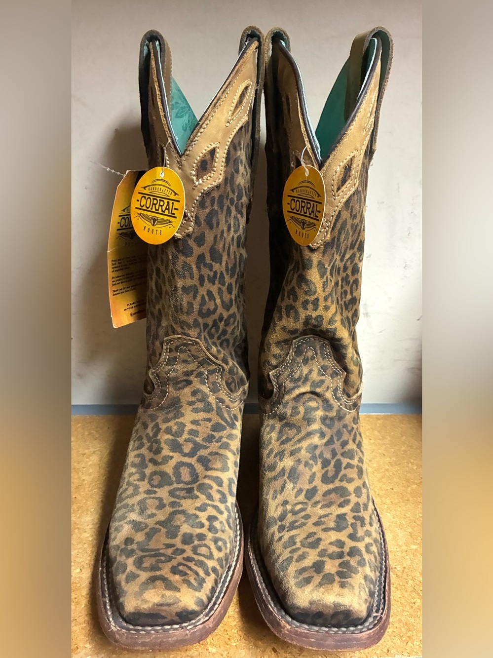 Corral C3788 Leopard Print Square Toe Western Boots Women’s Size 6M NWT